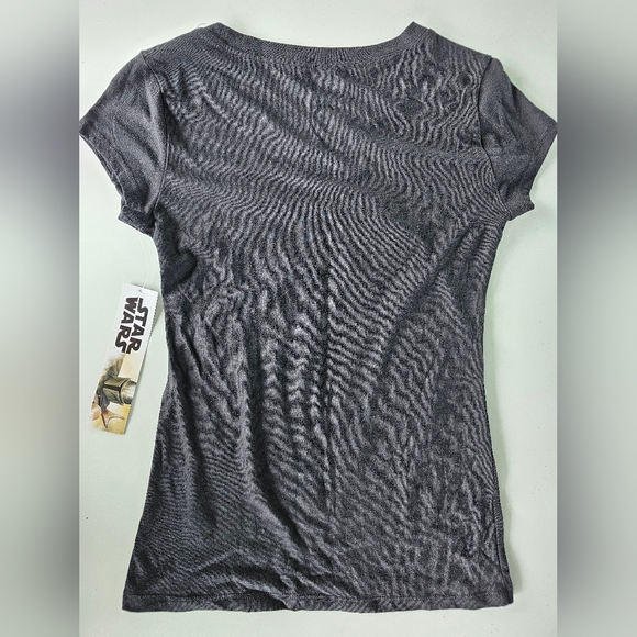 Star Wars The Mandalorian The Child Bullseye T-Shirt Black Small NWT - Picture 3 of 6